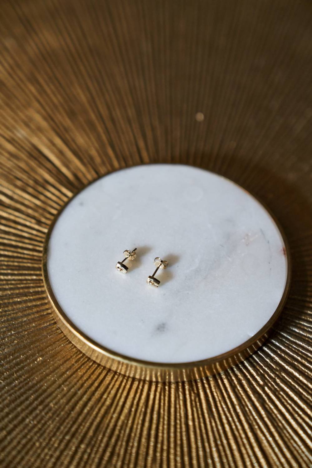Gjenmi - Women's Vulva Earring - earrings - gold - jewelry