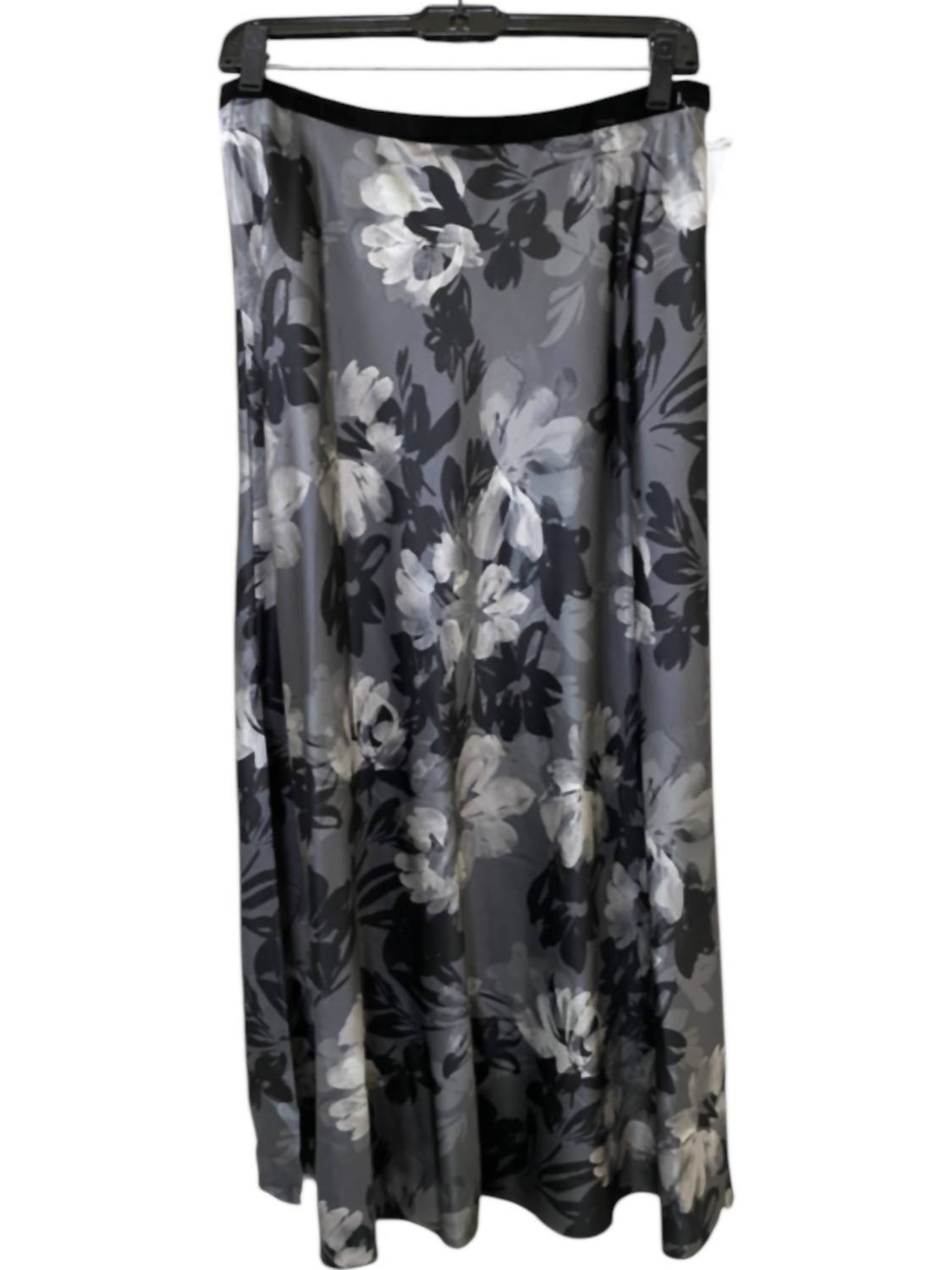 Go By Go Silk - Go Flirty Skirt - black - clothing - floral