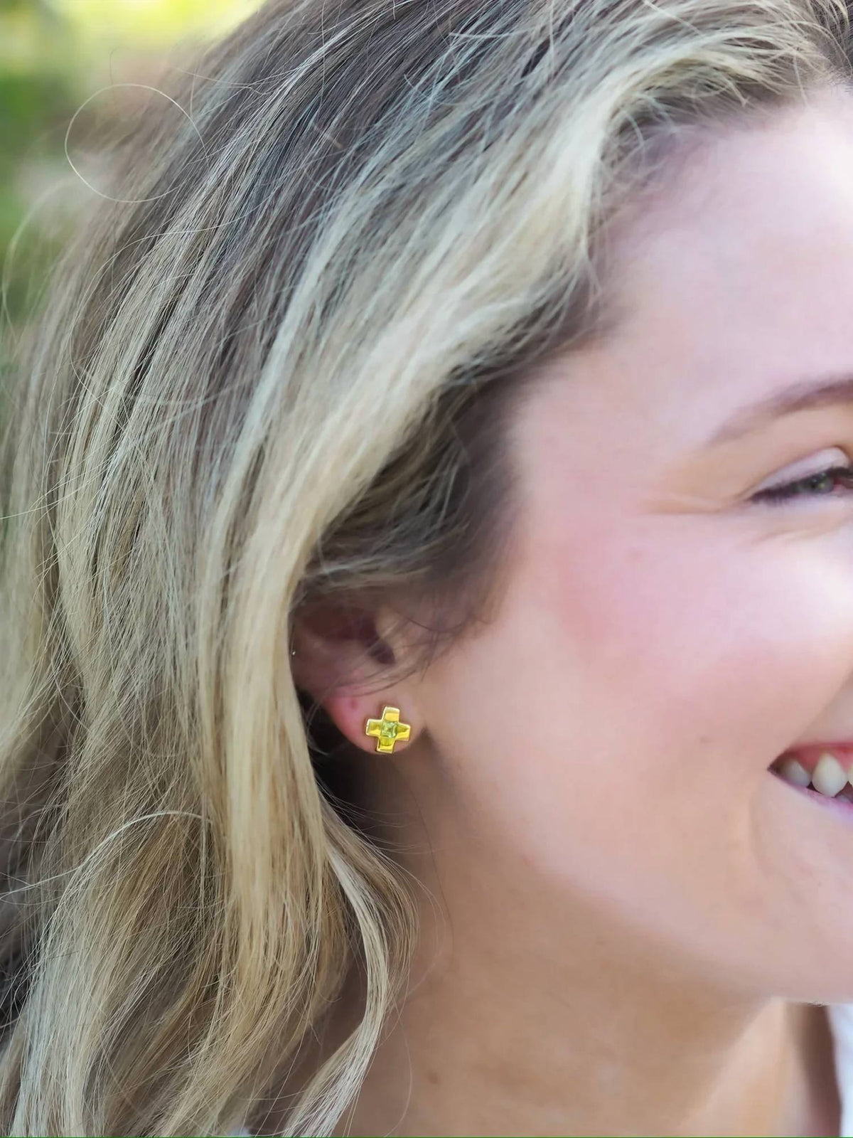Goldbug Collection - Women's Cross Stud Earrings