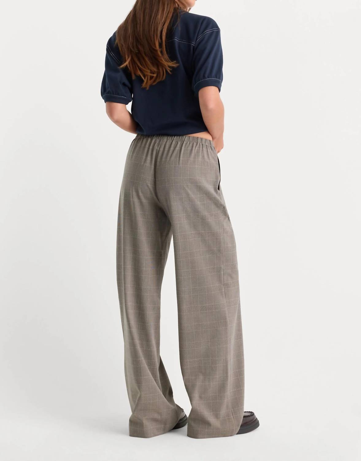 Good American - Pull On Mini Plaid Trouser