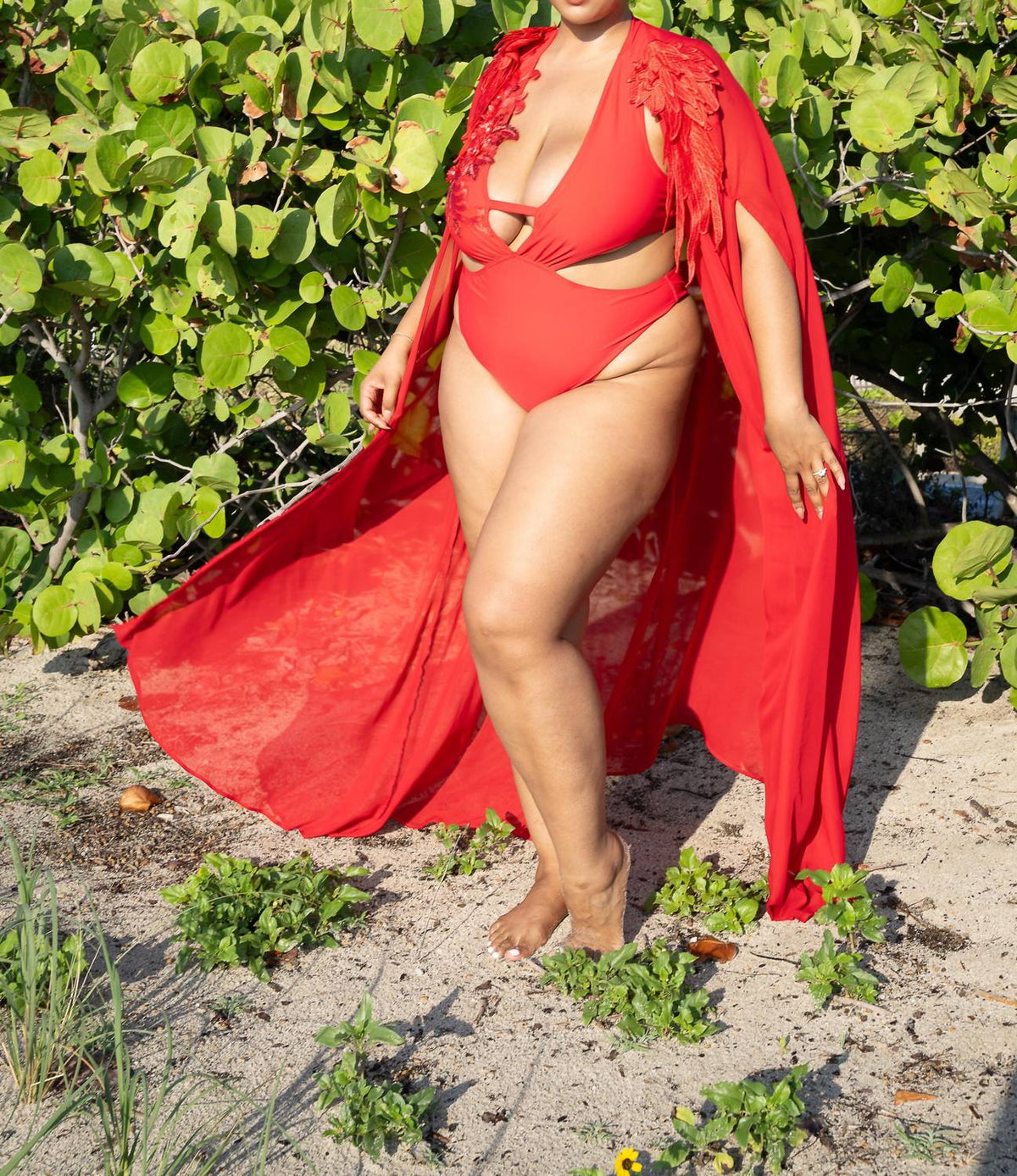 Gyv Me Body - Regal Cape