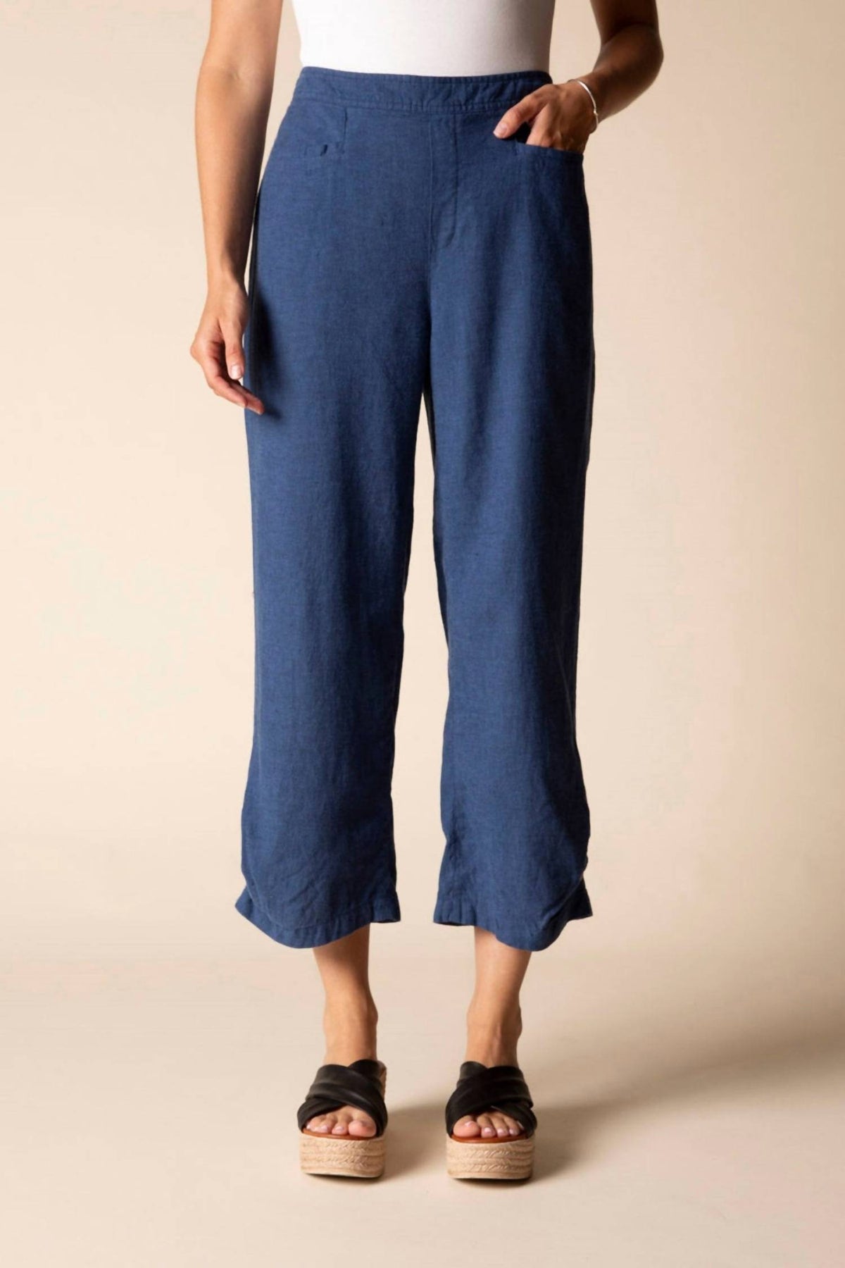 Habitat - Linen Solid Pleat Button Capri Pant