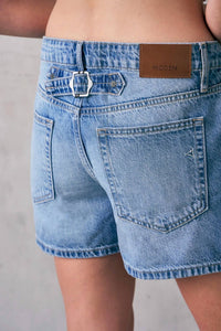 Hidden - Classic Mid-rise Barrel Shorts