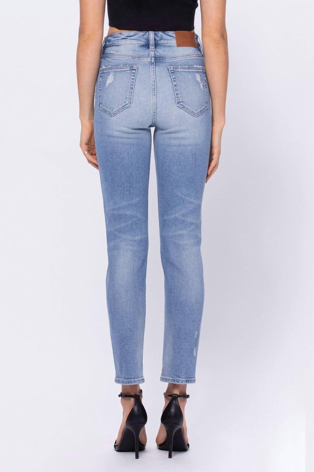 Hidden - High-rise Classic Distressed Mom Jean
