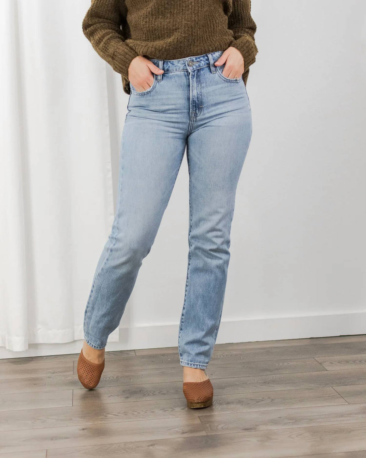 Hidden - Long Mom Jeans