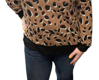 Honeyme - Leopard Weekender Tee