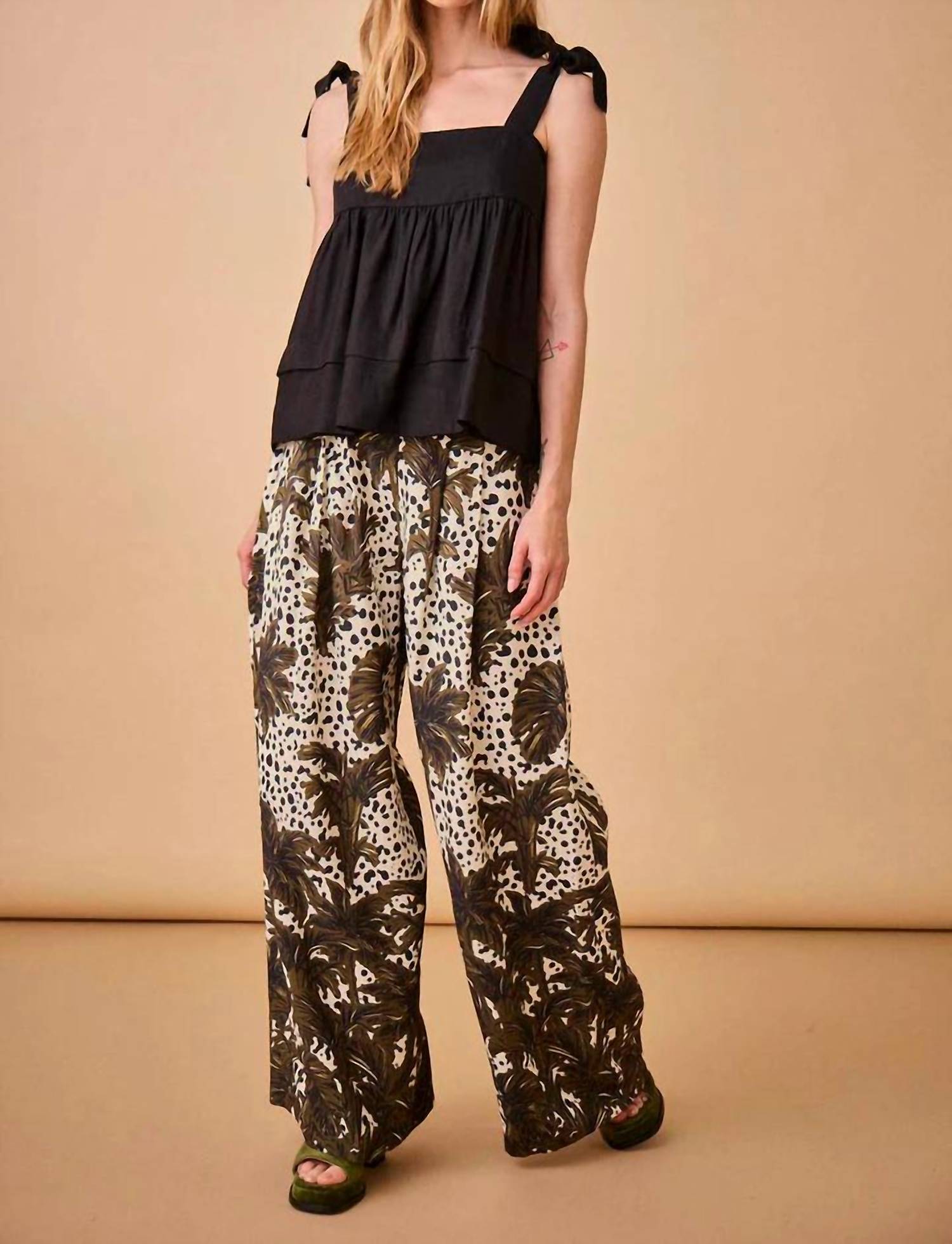 Hunter Bell - COSTON PANT - black - clothing - graphic