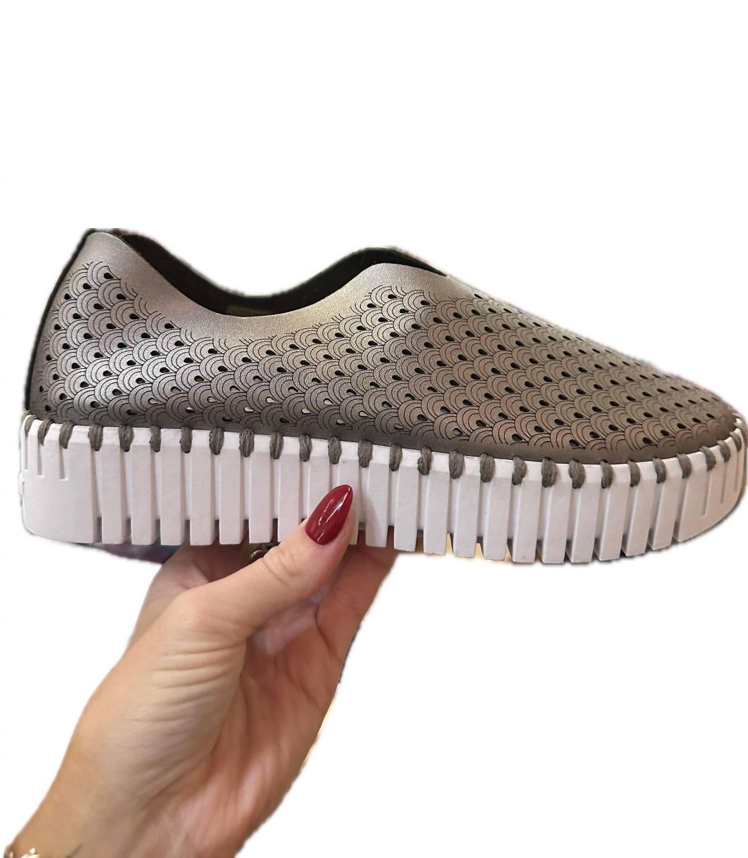 Ilse Jacobsen - Women's Platform Tulip Slip On Sneaker - black - shoes - sneakers