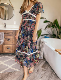In - Loom - Bright Floral Chiffon Midi Dress - black - clothing - dresses