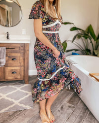 In - Loom - Bright Floral Chiffon Midi Dress - black - clothing - dresses