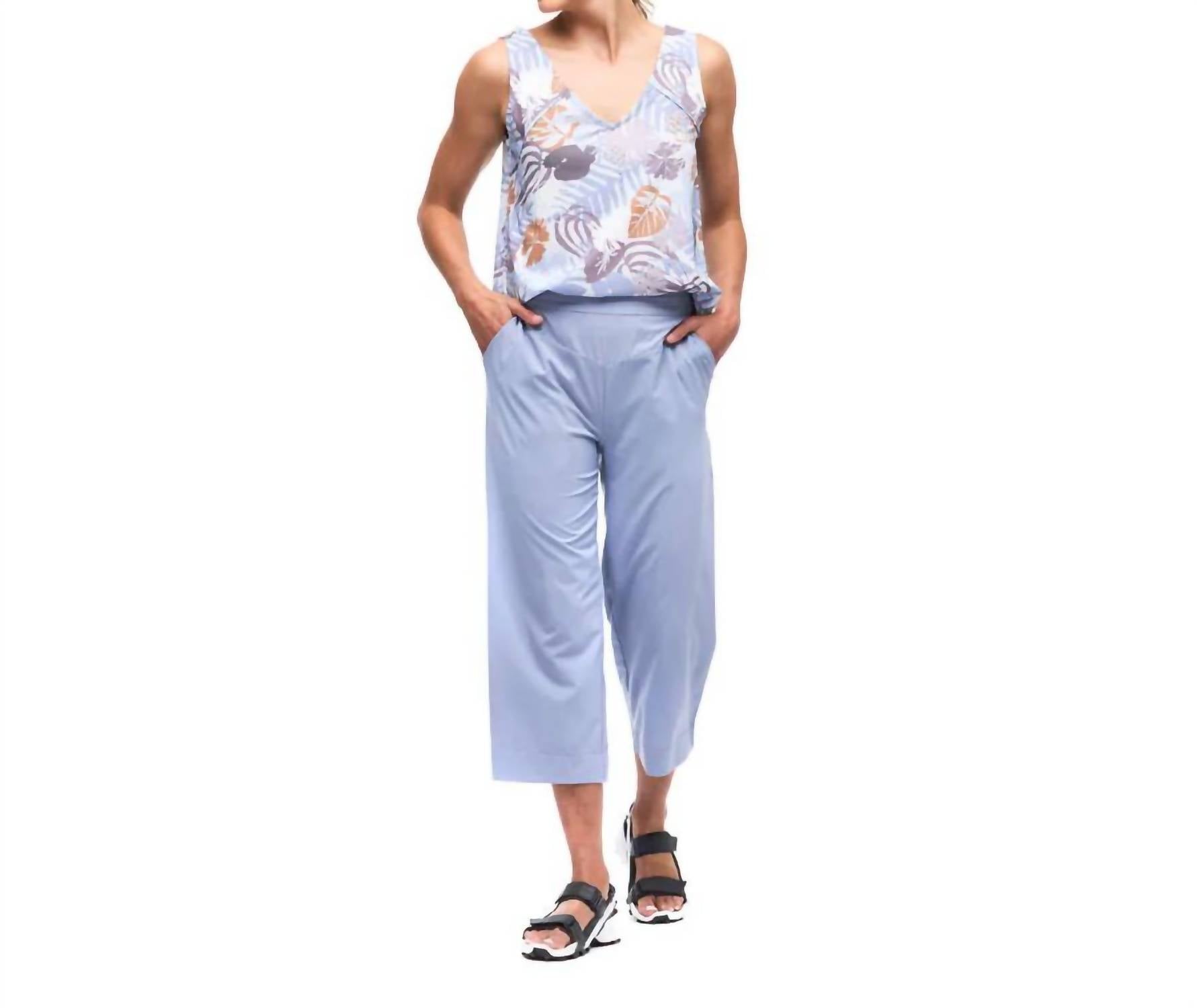 Indyeva - Halka Tank Top - beige - clothing - floral