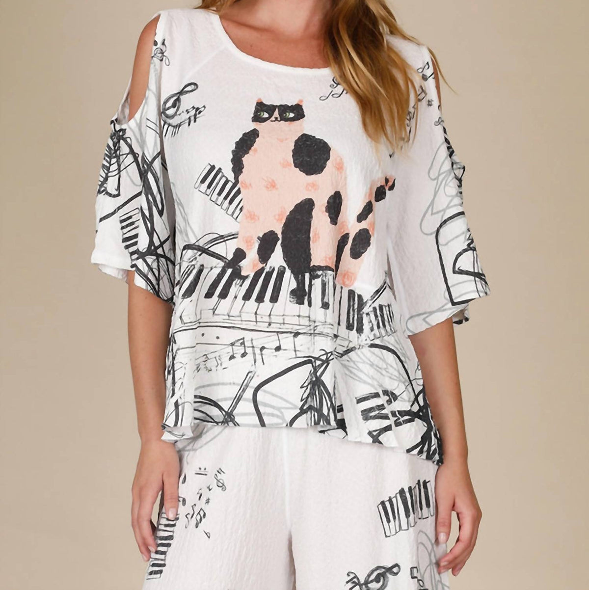 Inoah - Classical Meow-lody Textured Top