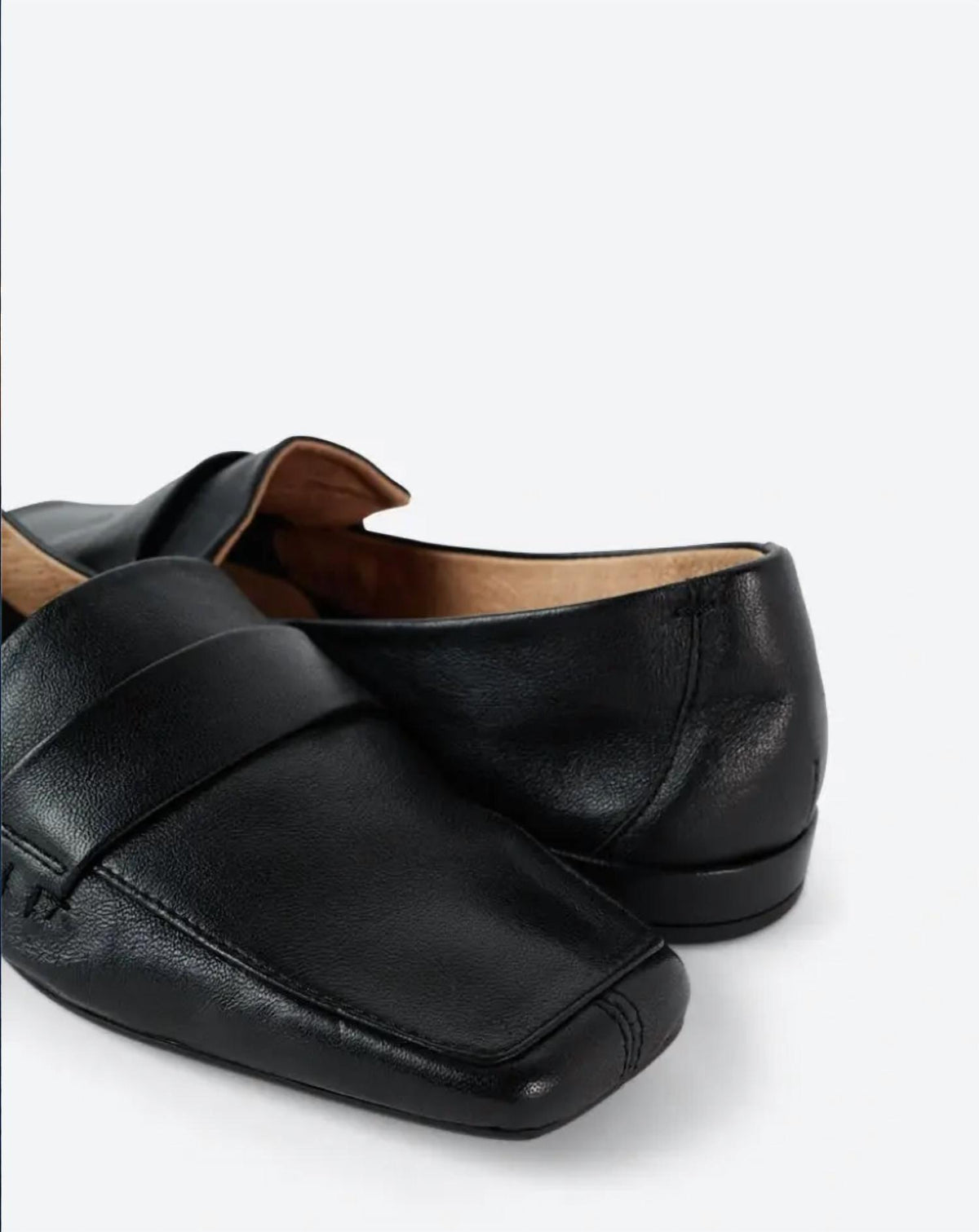 Intentionally Blank - Women's Pinky Loafer