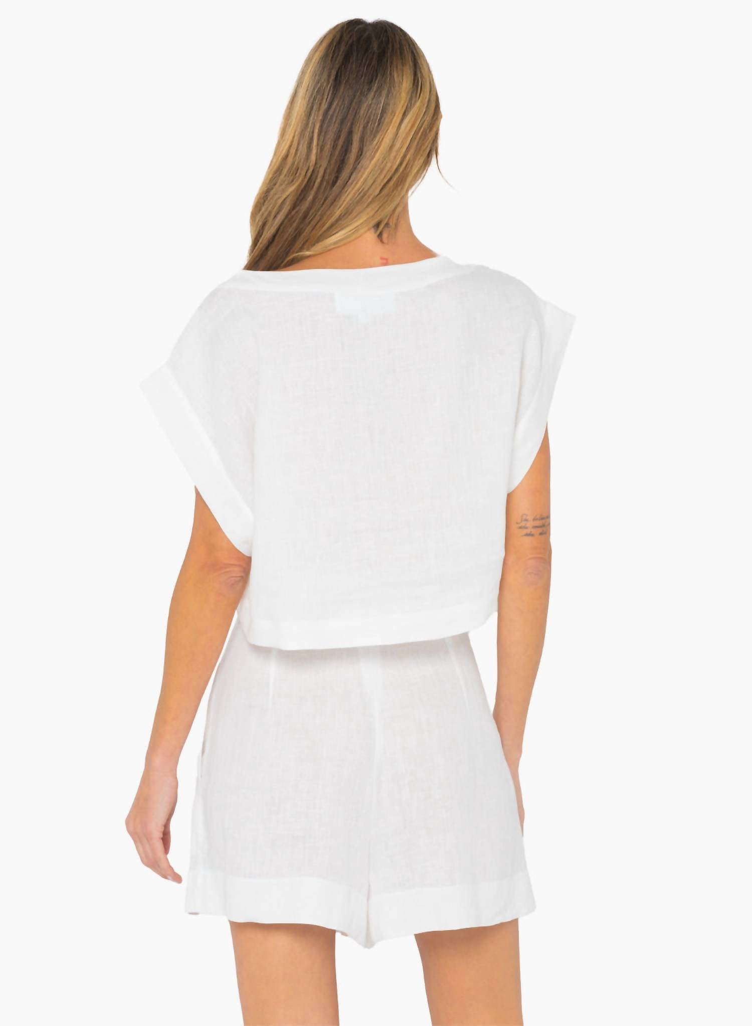 Jbq - Finley Top - clothing - crop - tops - directbrandpartner