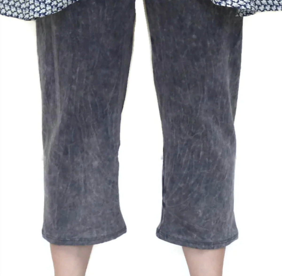 Jess & Jane - Mineral Washed Cotton Legging Capri Pants