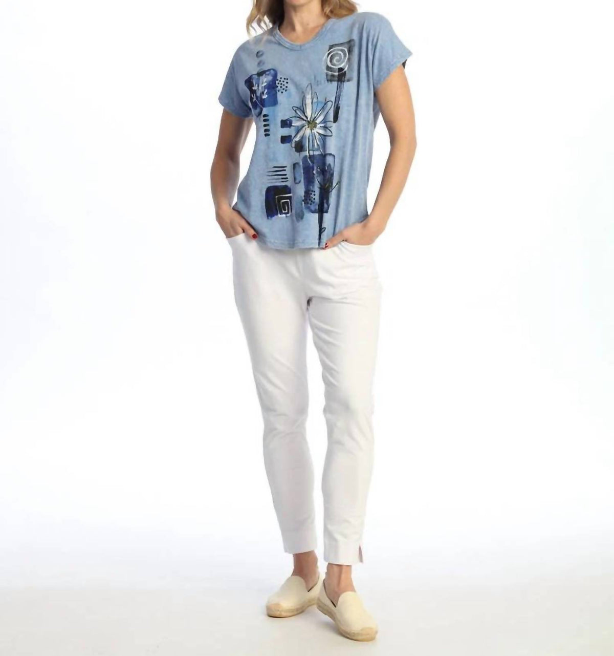 Jess & Jane - Short Sleeve V-neck Top