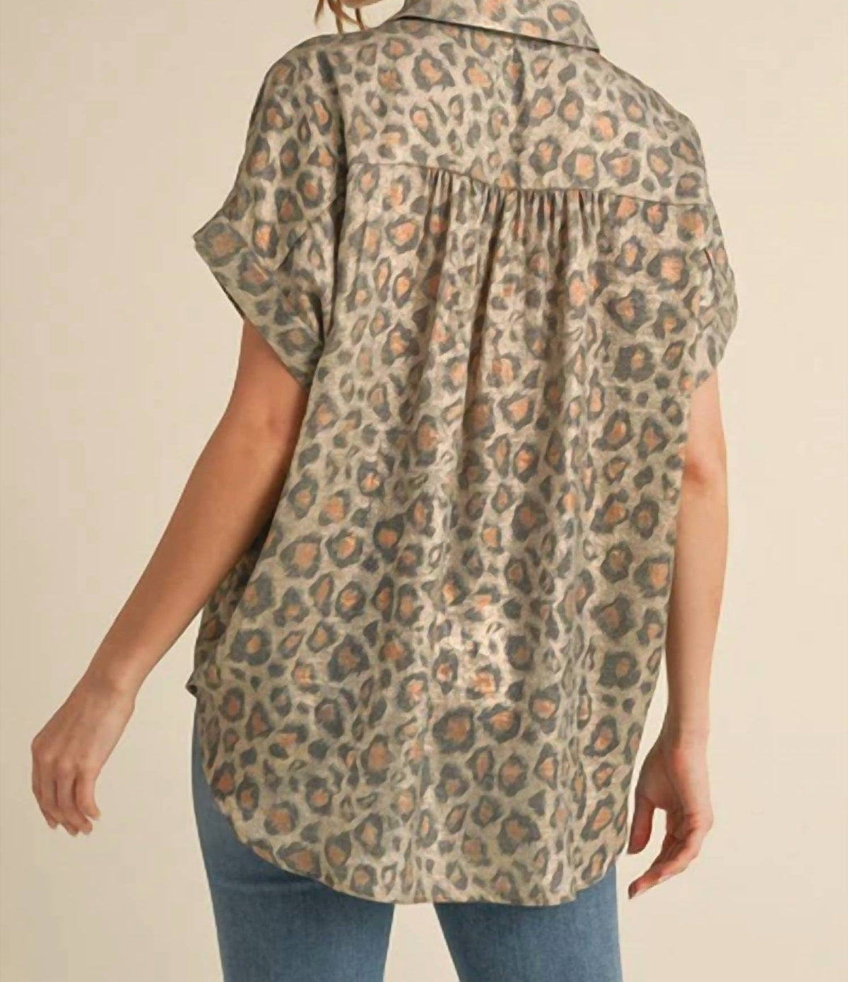 Jodifl - Leopard Collared Button Up Top