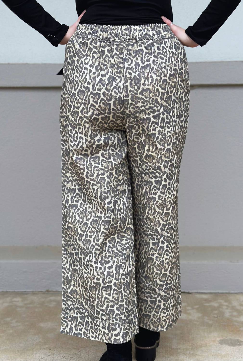 Jodifl - Wild Side Leopard Print Denim Wide Leg Pants - animal - beige - clothing