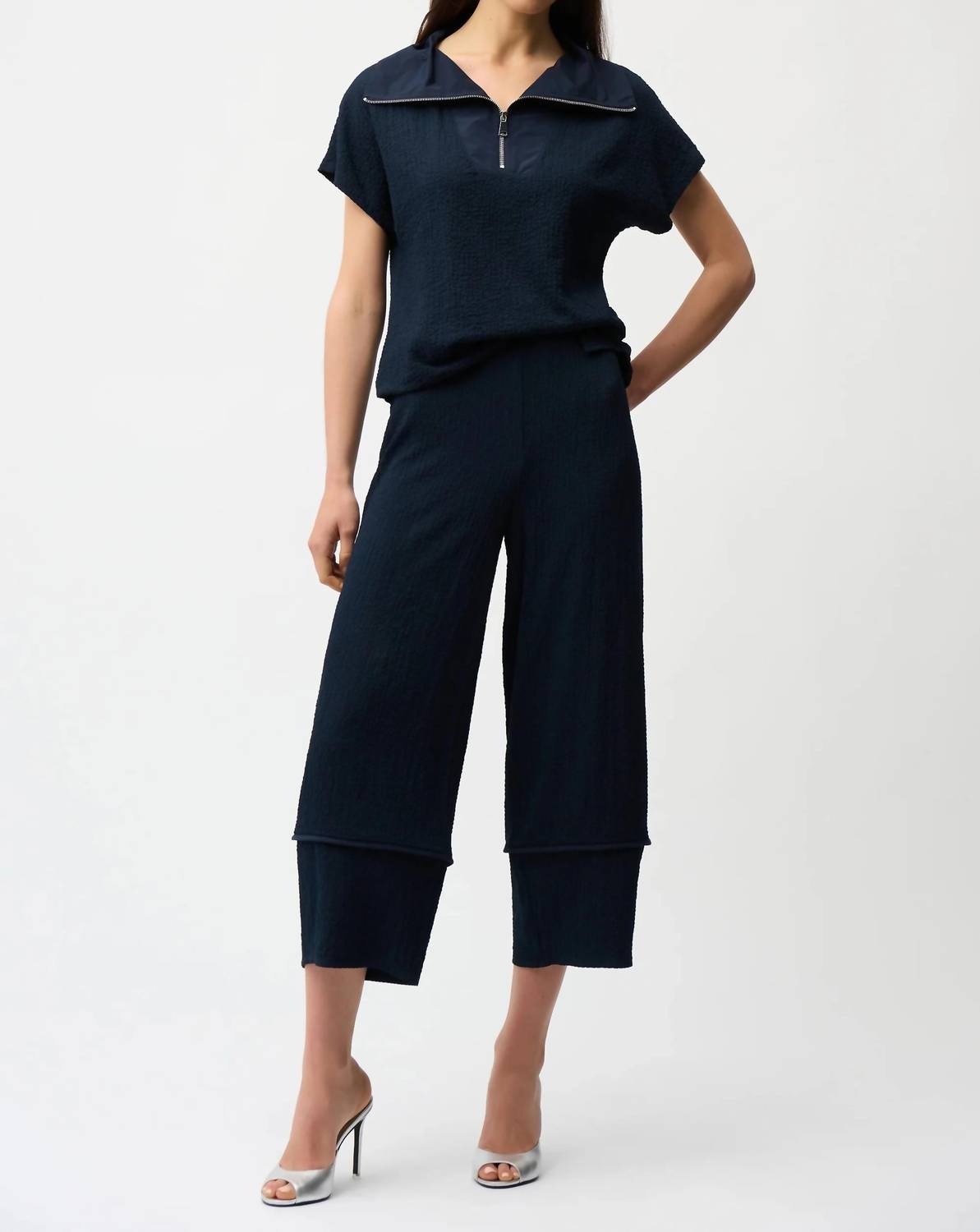 Joseph Ribkoff - Collar Zip Front Short Sleeve Boxy Top