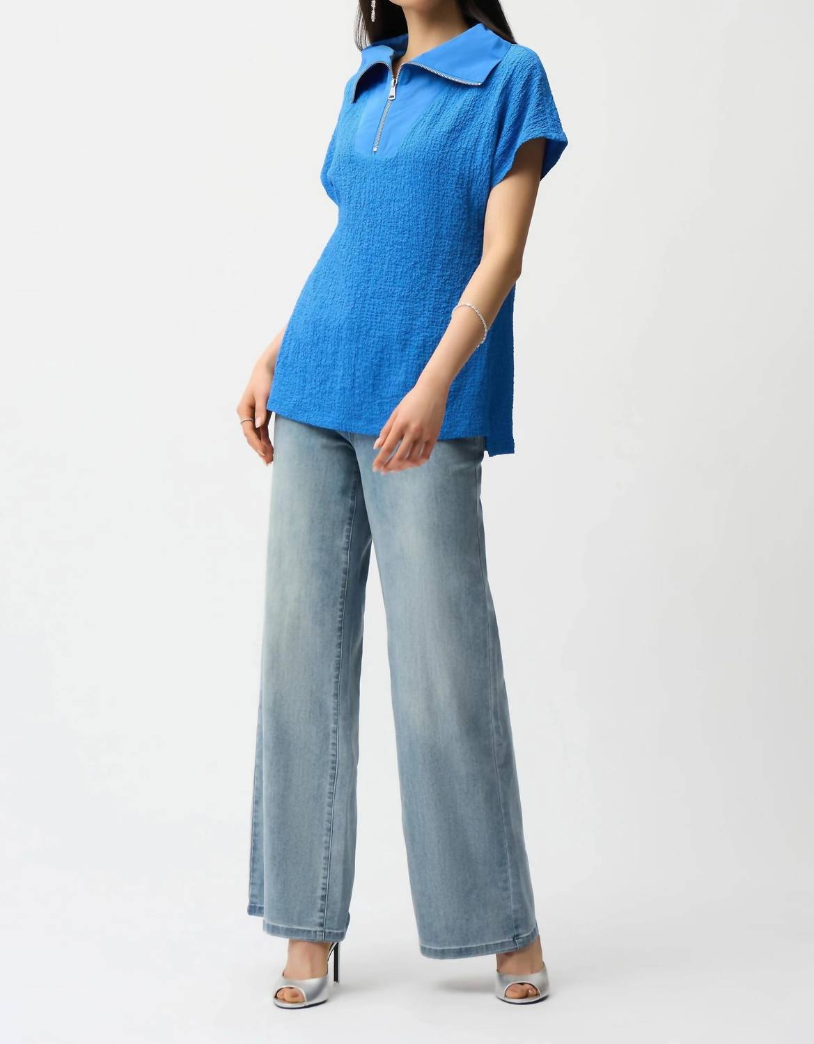 Joseph Ribkoff - Memory Collar Zip Front Short Sleeve Boxy Top