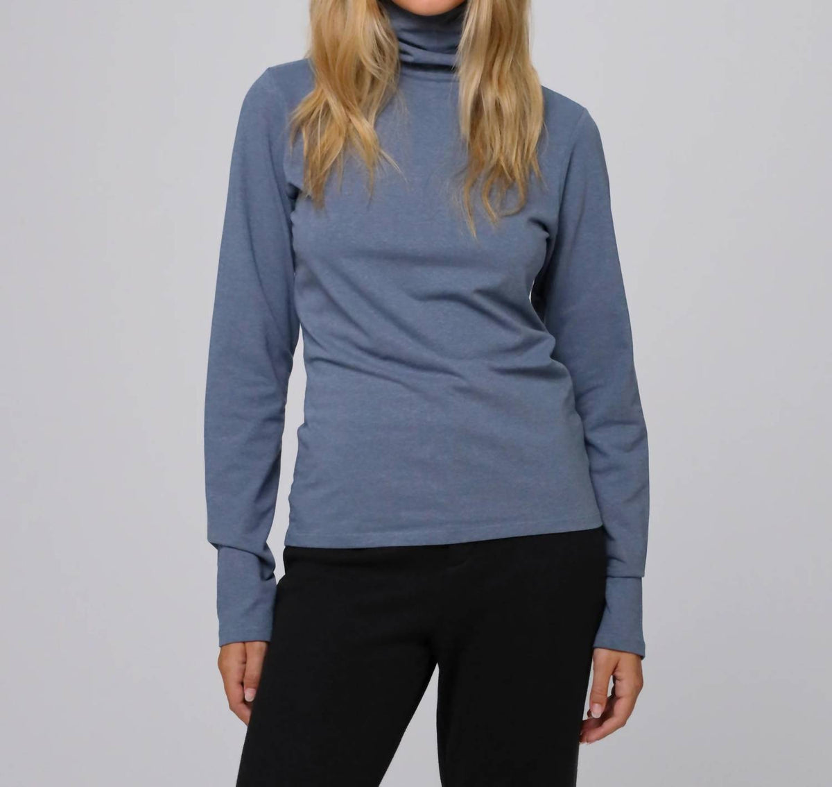 Juana - Hemp Essentials Mockneck Top