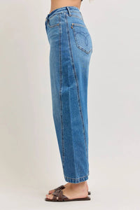 Judy Blue - Barrel Rigid Magic Jeans
