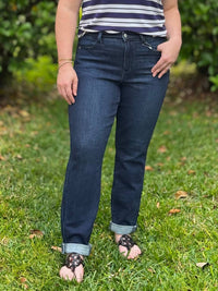 Judy Blue - Completely Committed Boyfriend Jeans