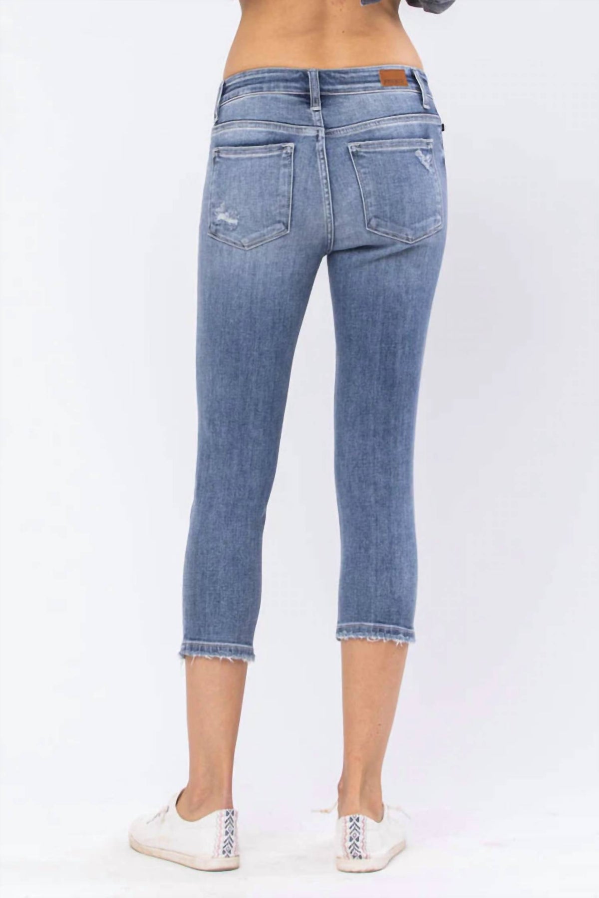 Judy Blue - Destroyed Mid-Rise Capri Jeans