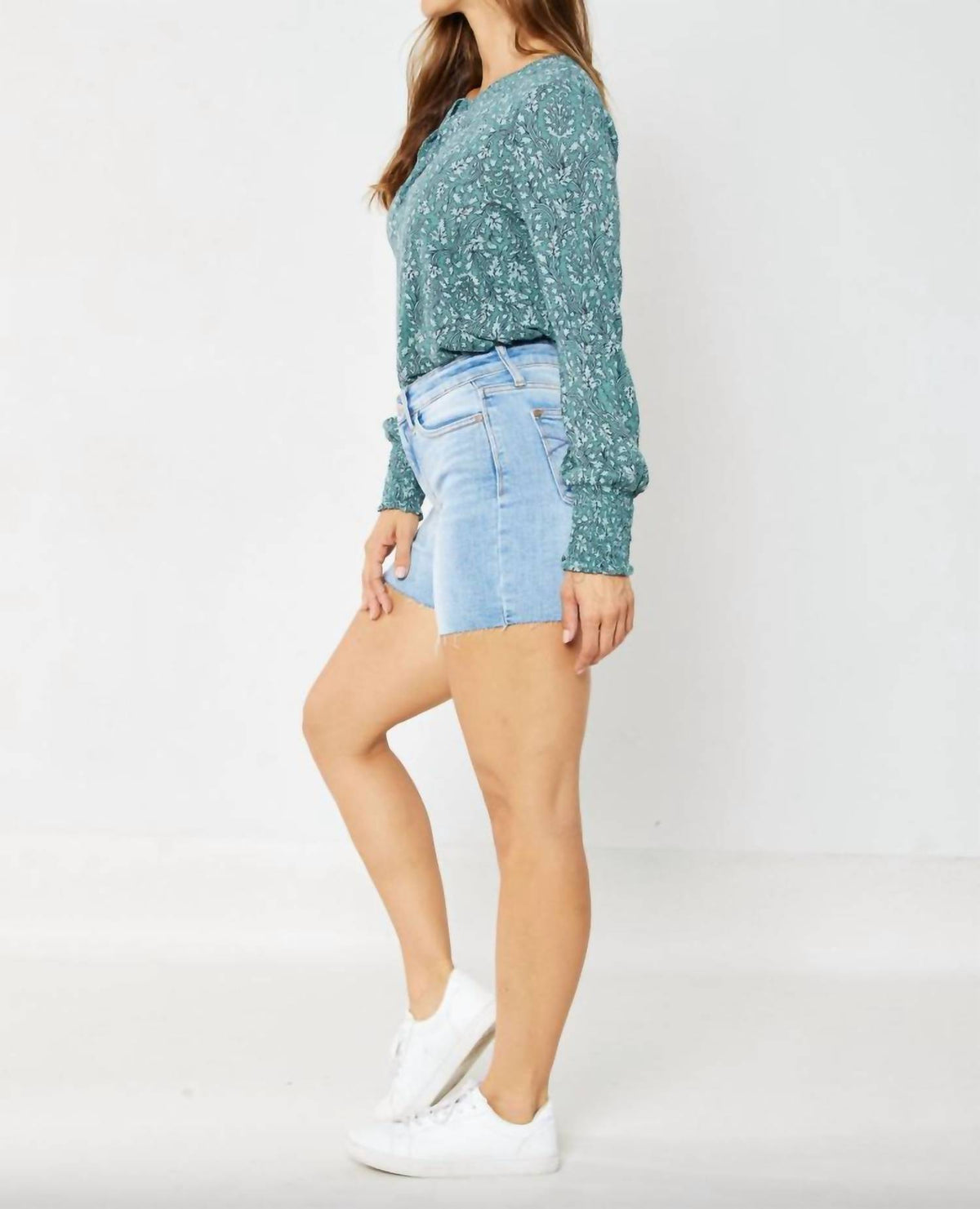 Judy Blue - Light Raw Hem Shorts