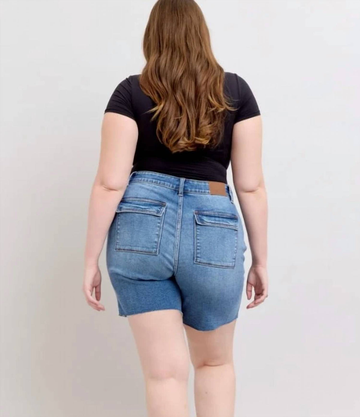 Judy Blue - Mid Rise Bermuda Shorts