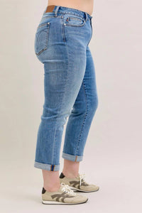 Judy Blue - Mid Rise Boyfriend Jeans