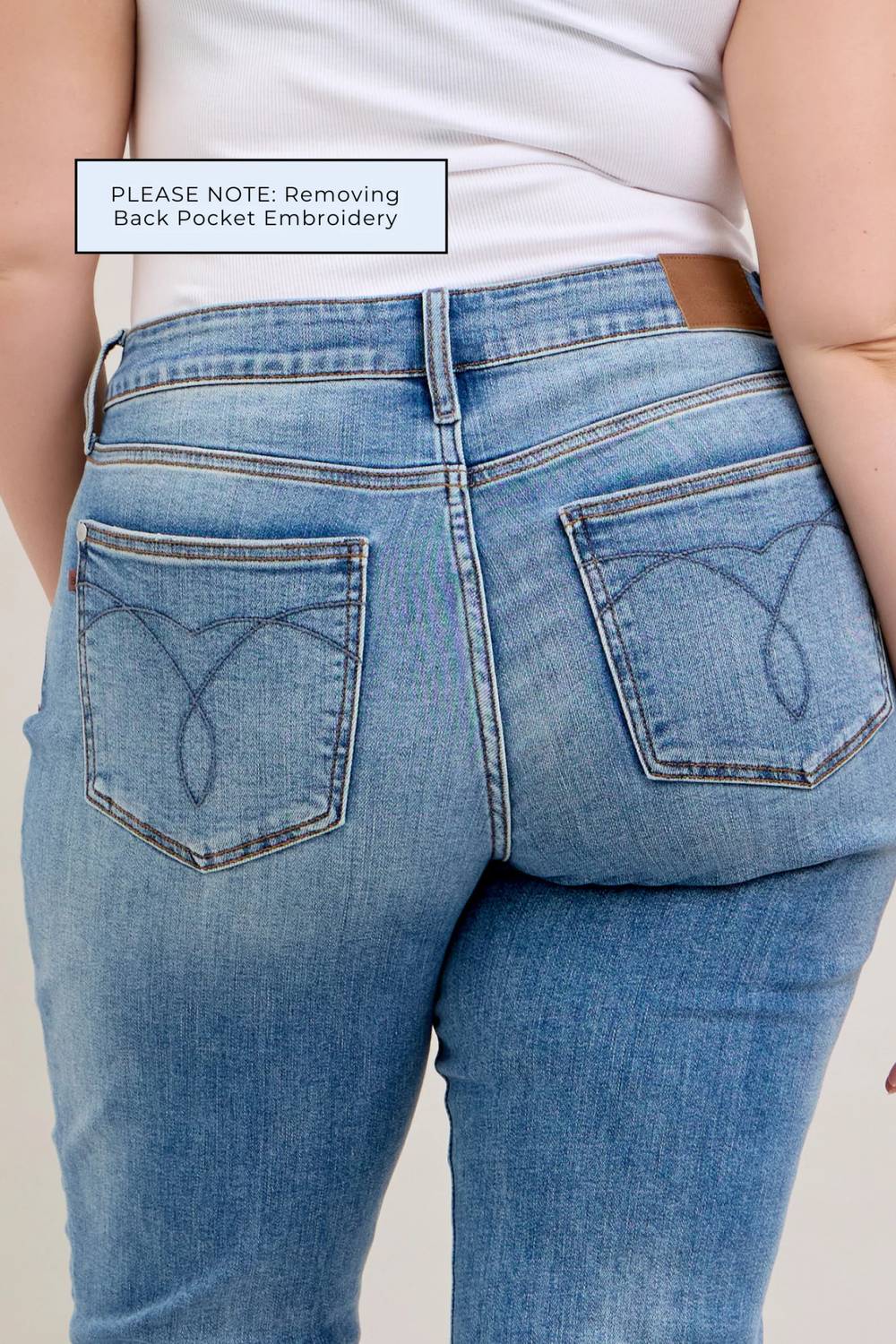Judy Blue - Mid Rise Boyfriend Jeans