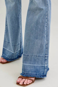 Judy Blue - Tummy Control Flare Jeans