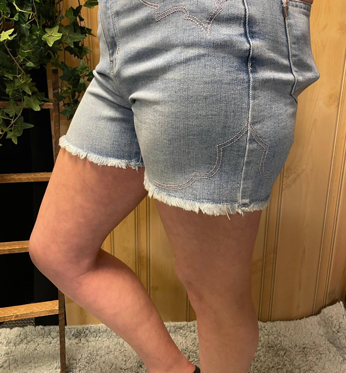 Judy Blue - Western Embroidered Denim Short