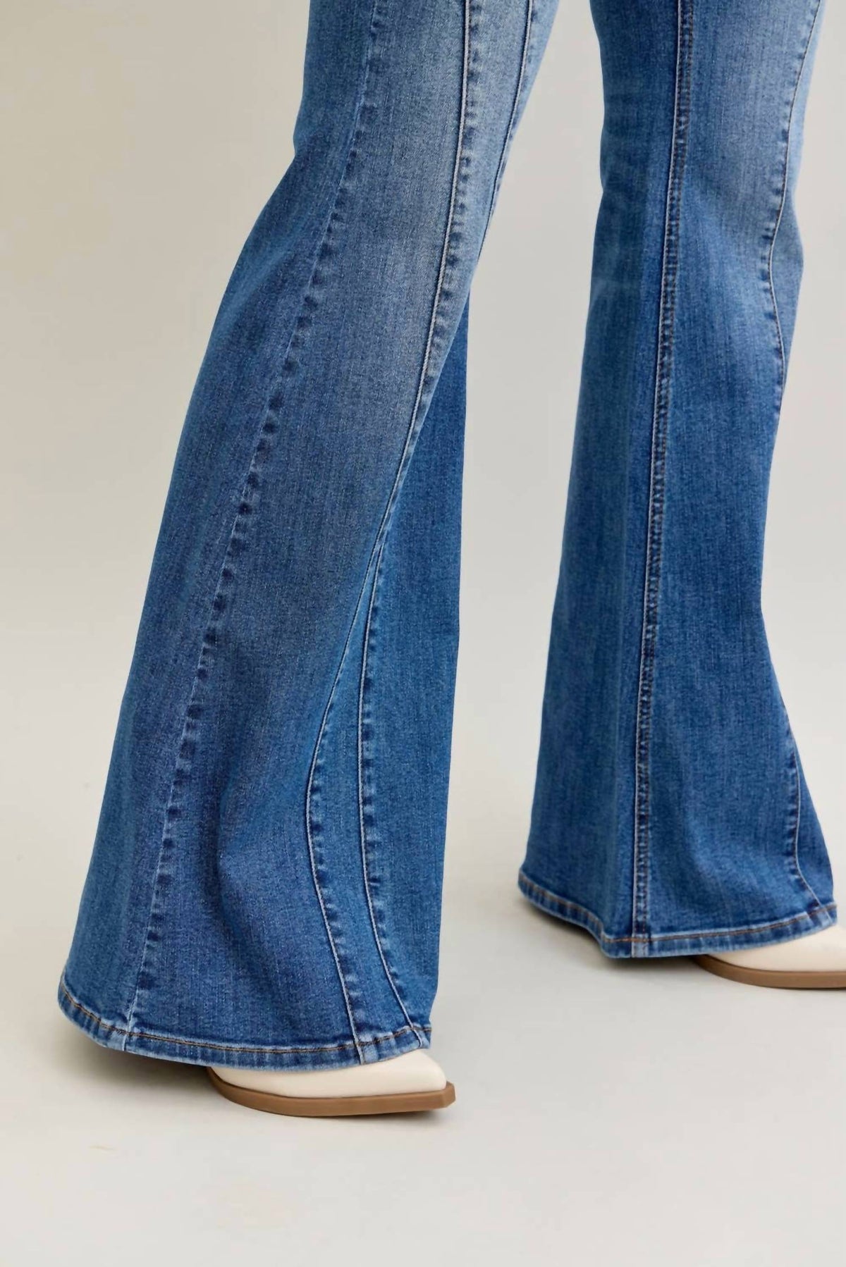 Judy Blue - Women's Flare Double Angular Jean
