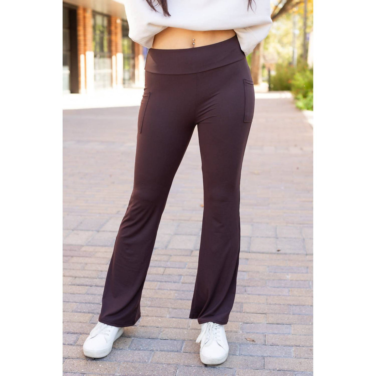 Julia Rose - Rhea Bootcut Leggings With Pockets