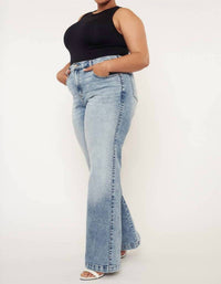 Kancan - 90’s High Rise Flare Jeans - Plus