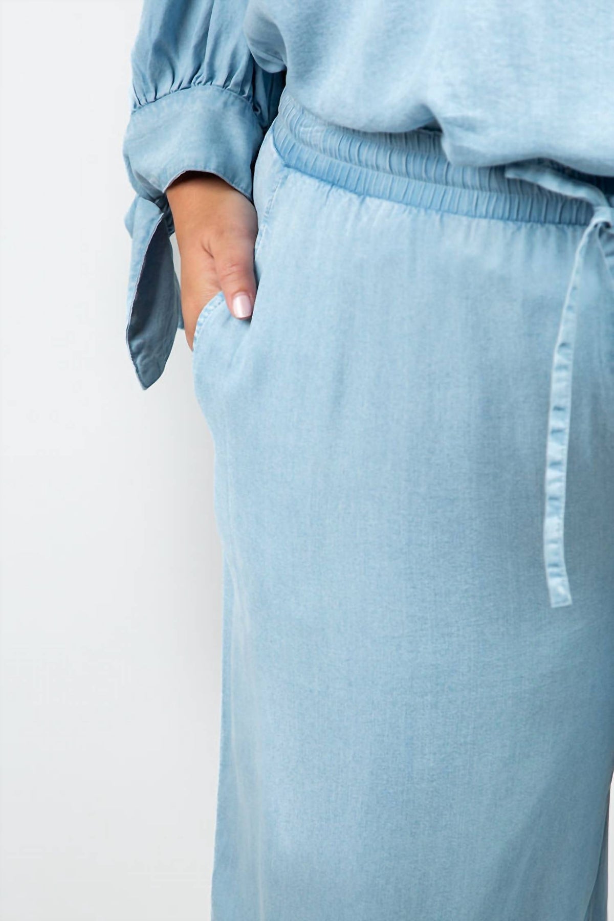 Karen Kane - Cropped Pant
