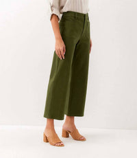 Karen Kane - Lauren Patch Pocket Cropped Pants