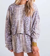 Snake Knit Short