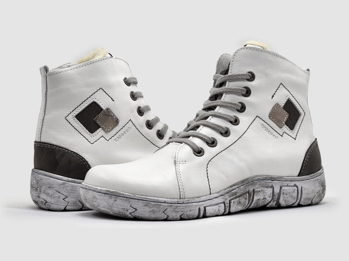 Kcr Group - Women's Original Thick Leather Boots