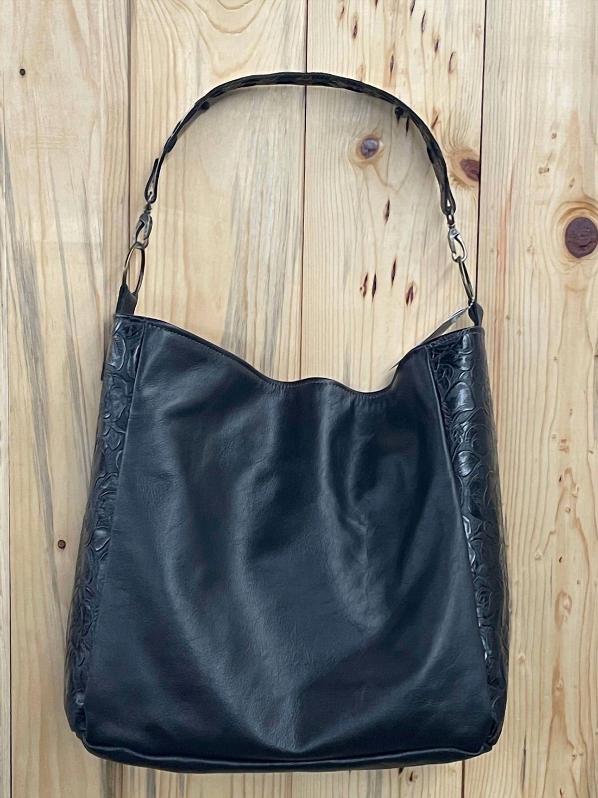 Keep It Gypsy - Embossed Purse