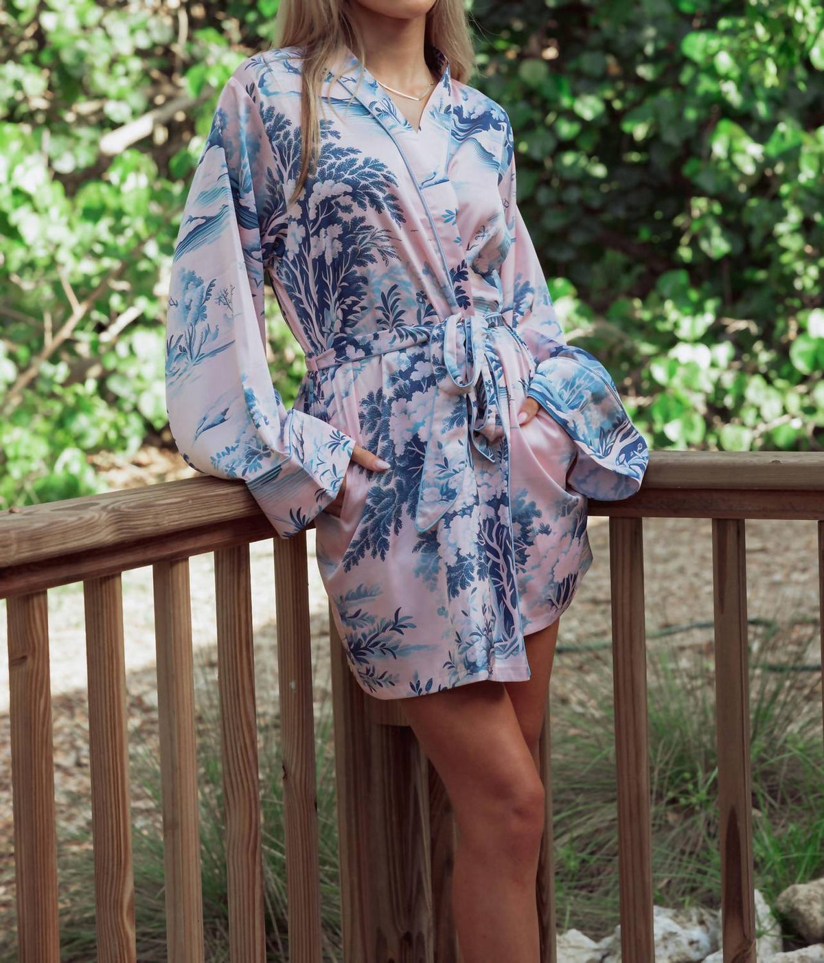 Kilo Brava - Short Robe With Side Seam Pockets