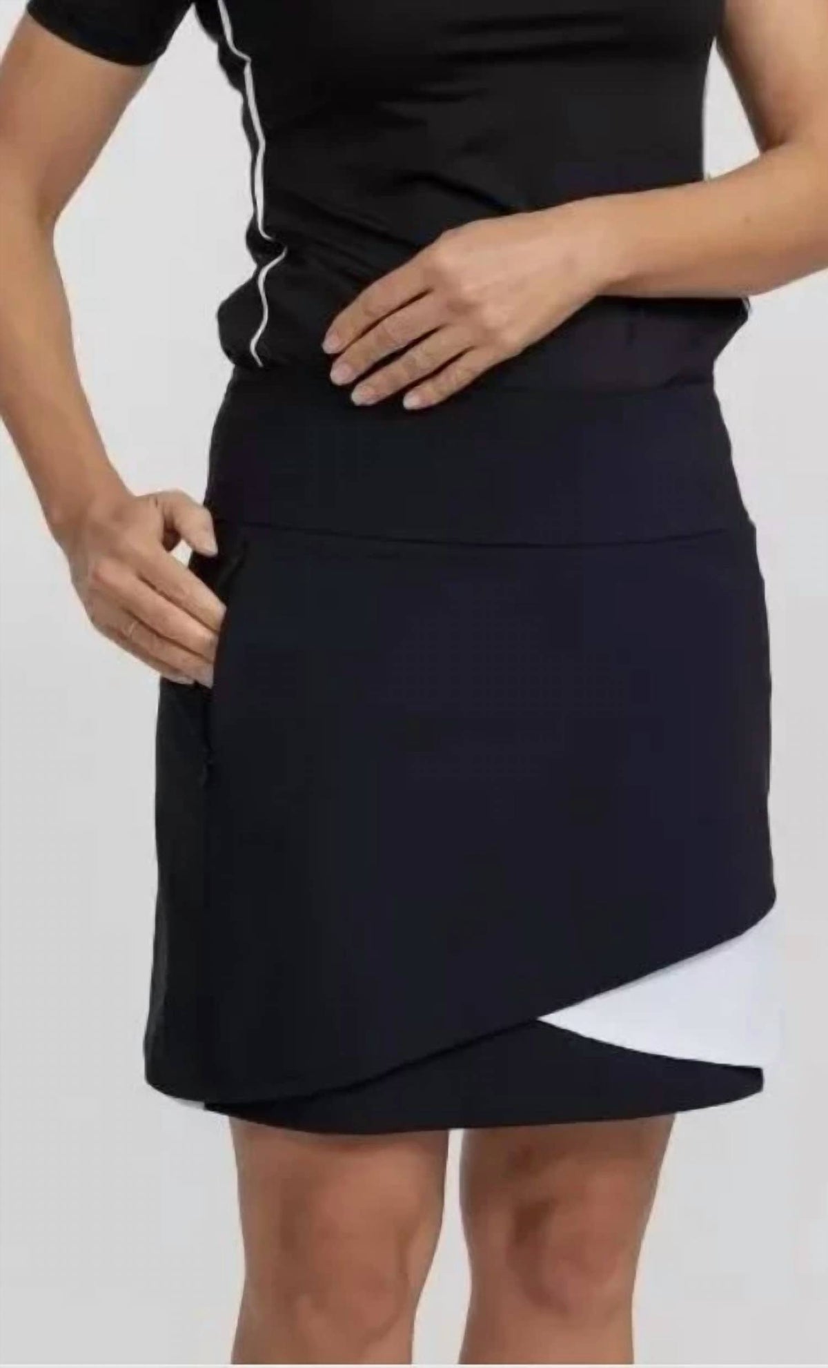 Kinona - Essentials Wrap It Up Skorts