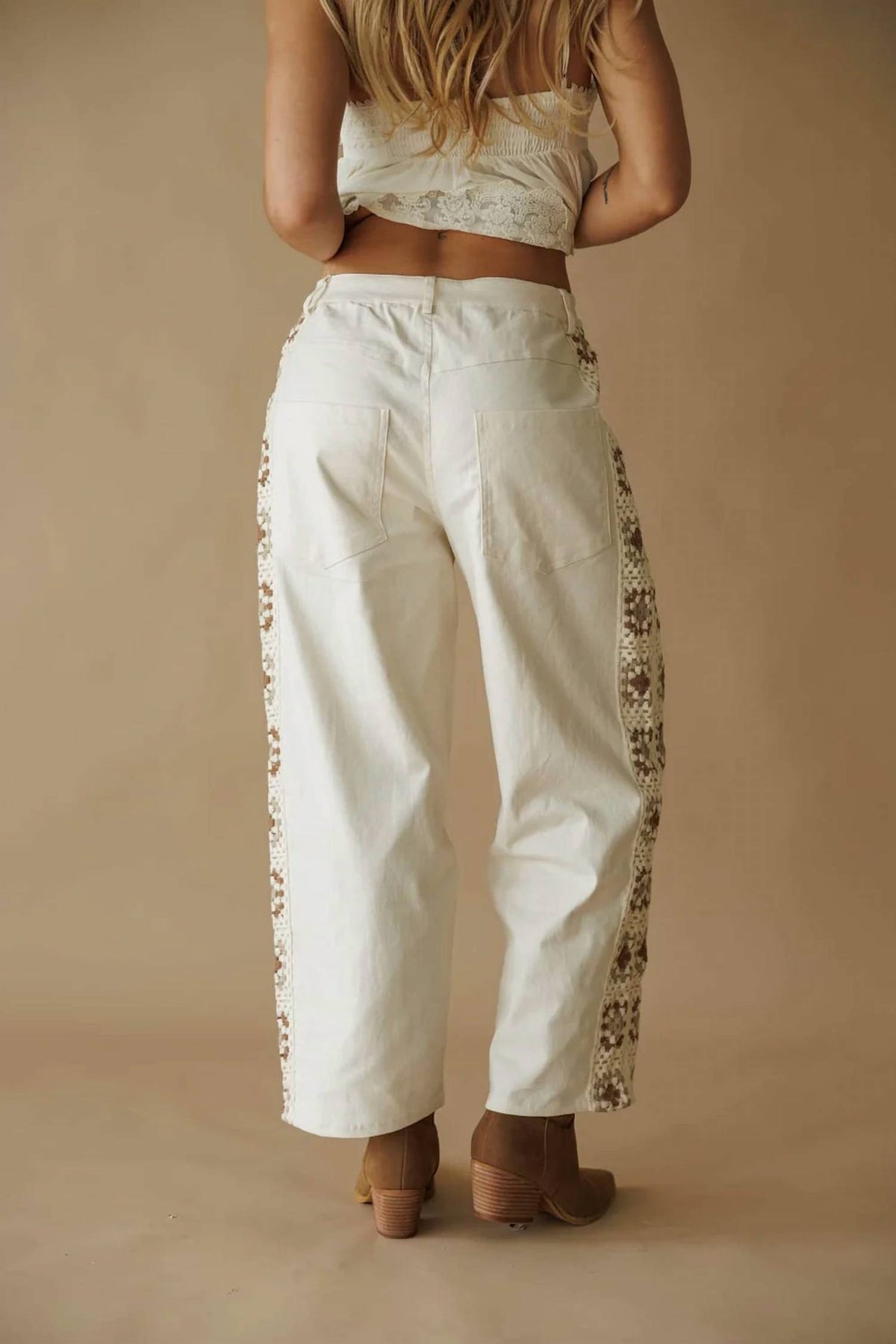 Klesis - CROCHET PANELING ANKLE PANTS