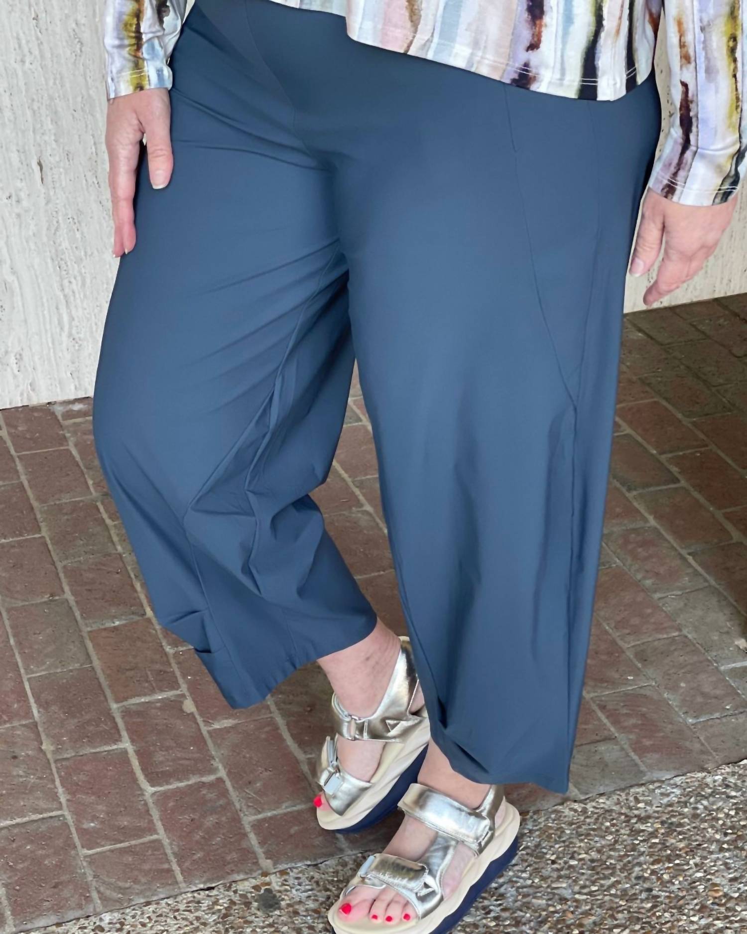 Kozan - Women's Vitas Travel Pant - blue - clothing - pants