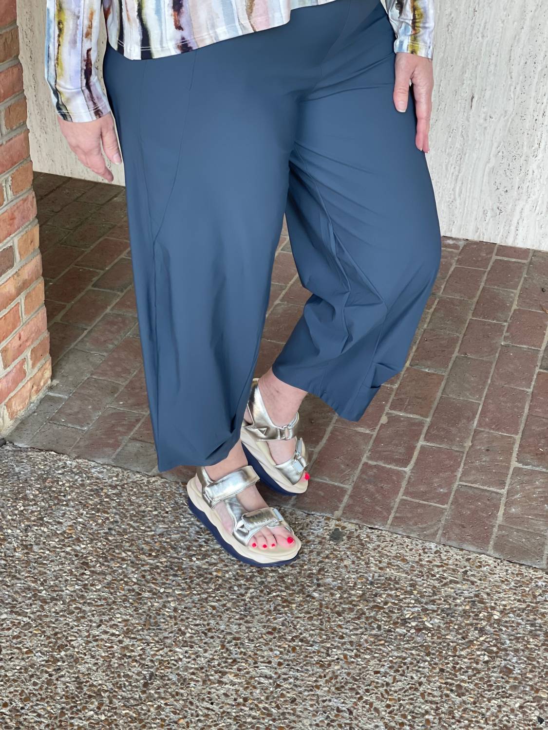 Kozan - Women's Vitas Travel Pant - blue - clothing - pants