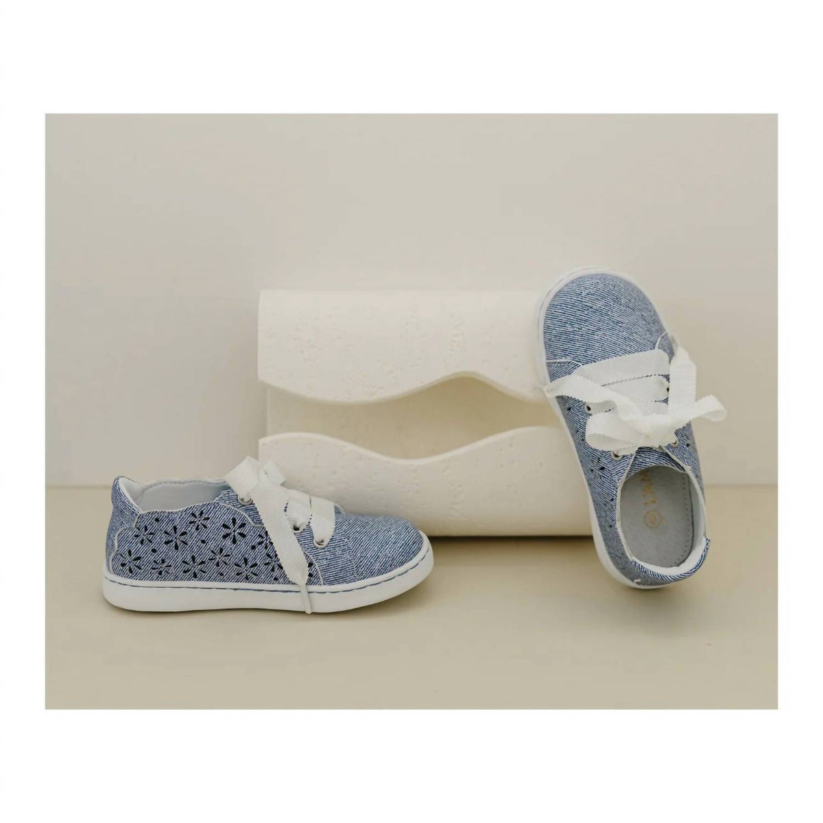 L'Amour - Kid's Denise Cut Out Sneaker