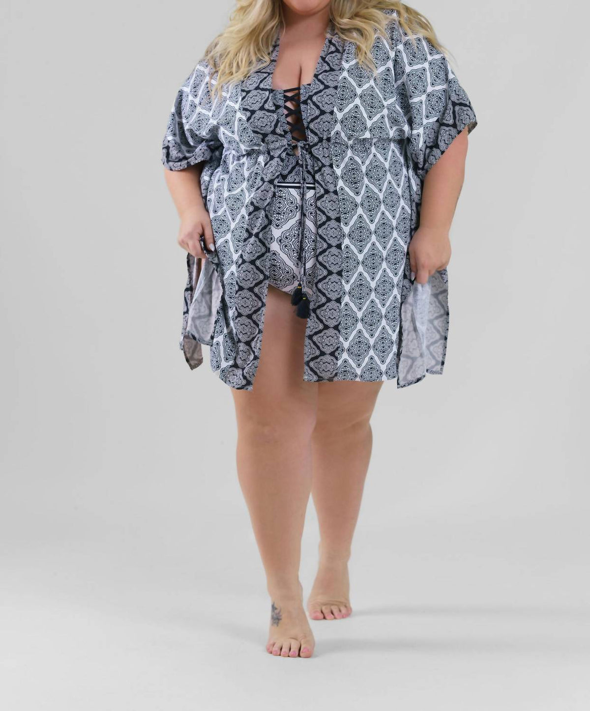 La Blanca - Oasis Front Tie Kimono