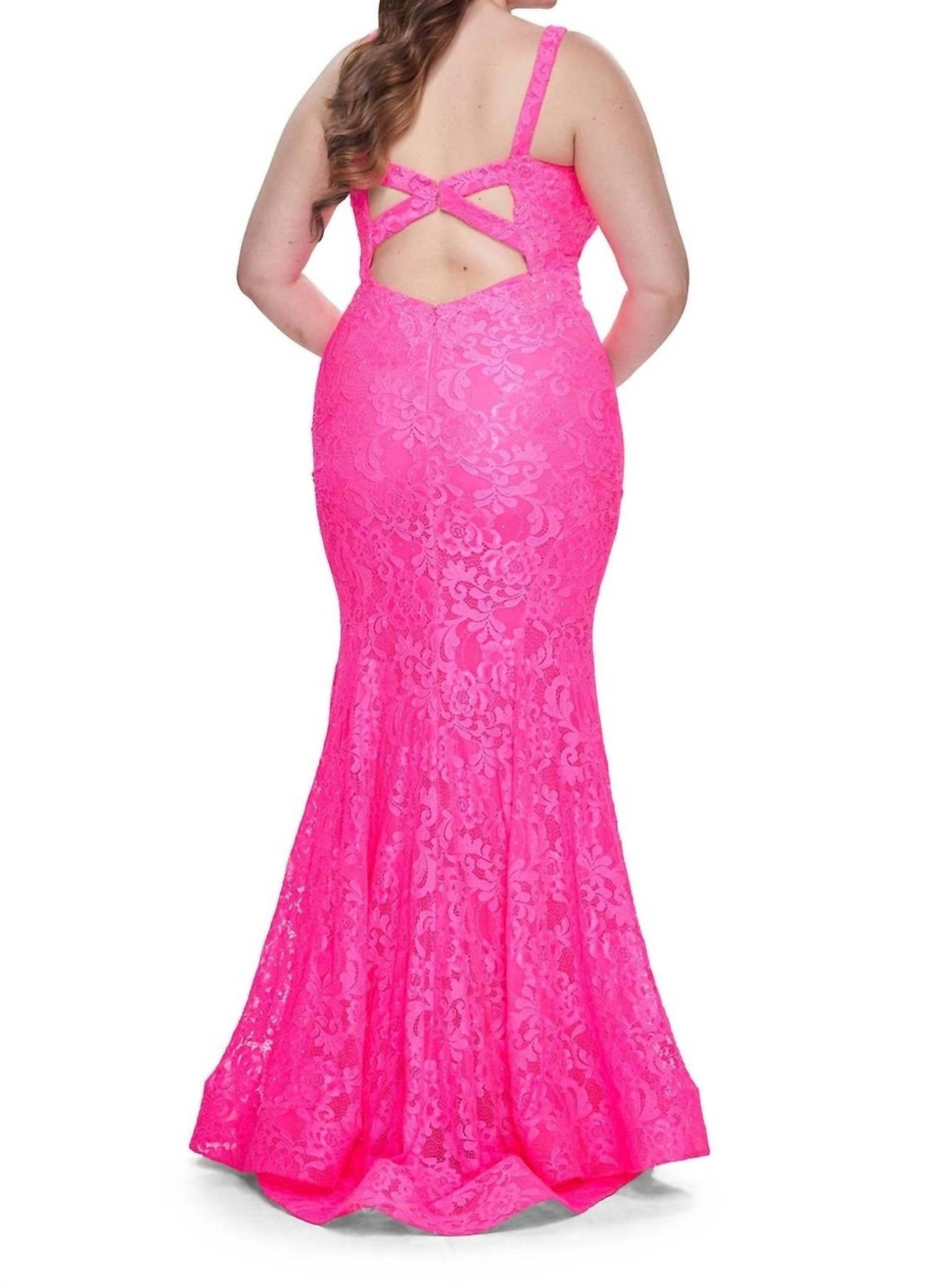 La Femme - Plunging Neckline Fitted Prom Dress - Plus - clothing - dresses - patterned